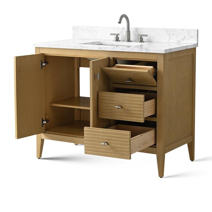 Linear Natural Oak / Brushed Nickel