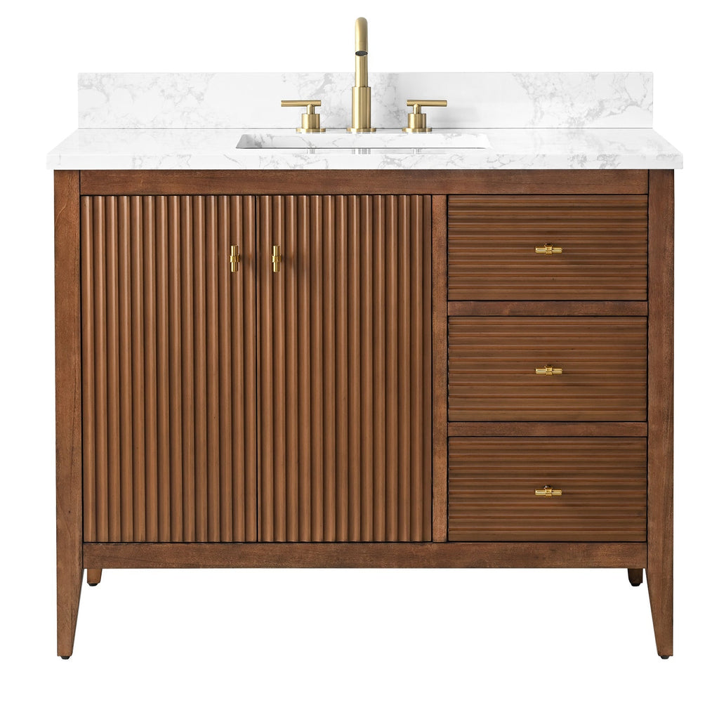 Linear Walnut / Golden Brushed