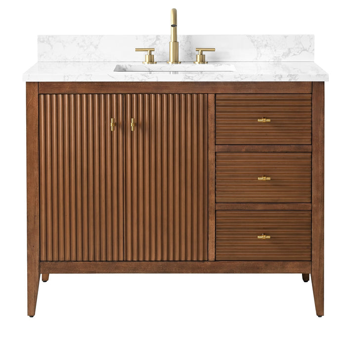 Linear Walnut / Golden Brushed