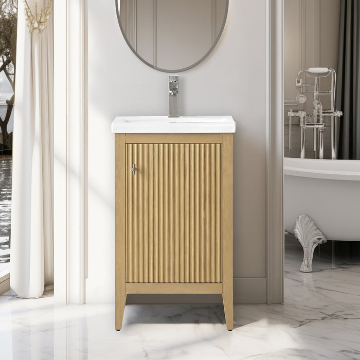 Linear Natural Oak / Brushed Nickel