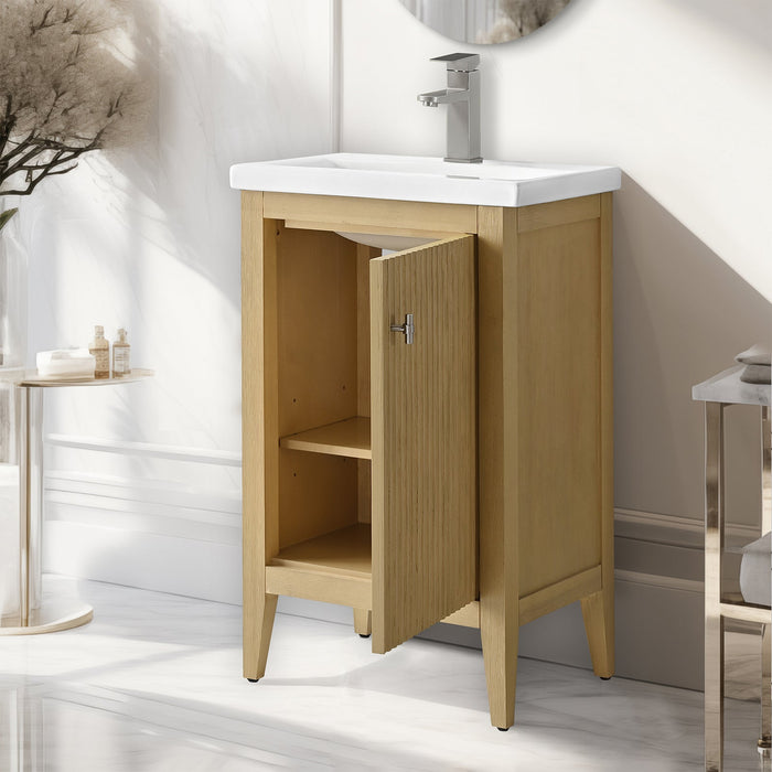 Linear Natural Oak / Brushed Nickel