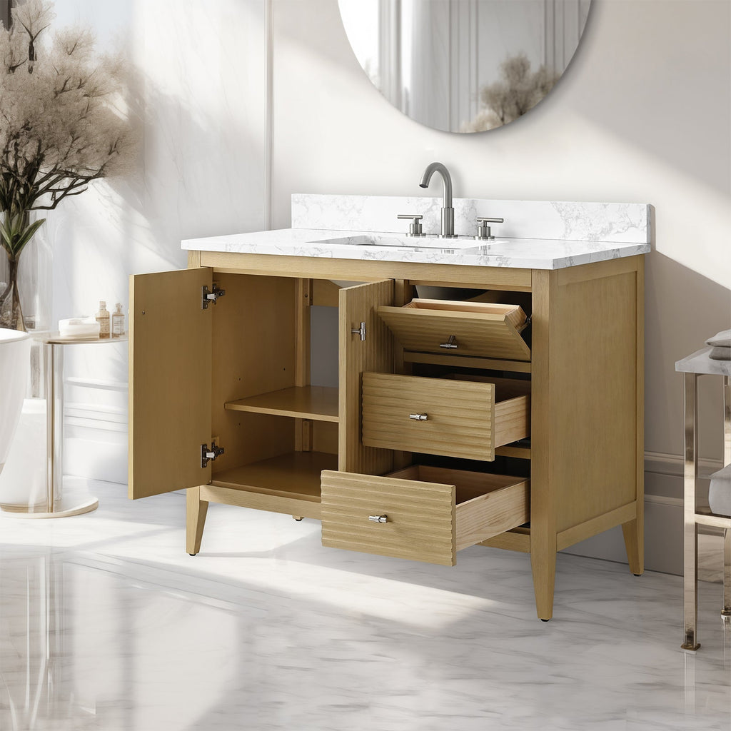 Linear Natural Oak / Brushed Nickel
