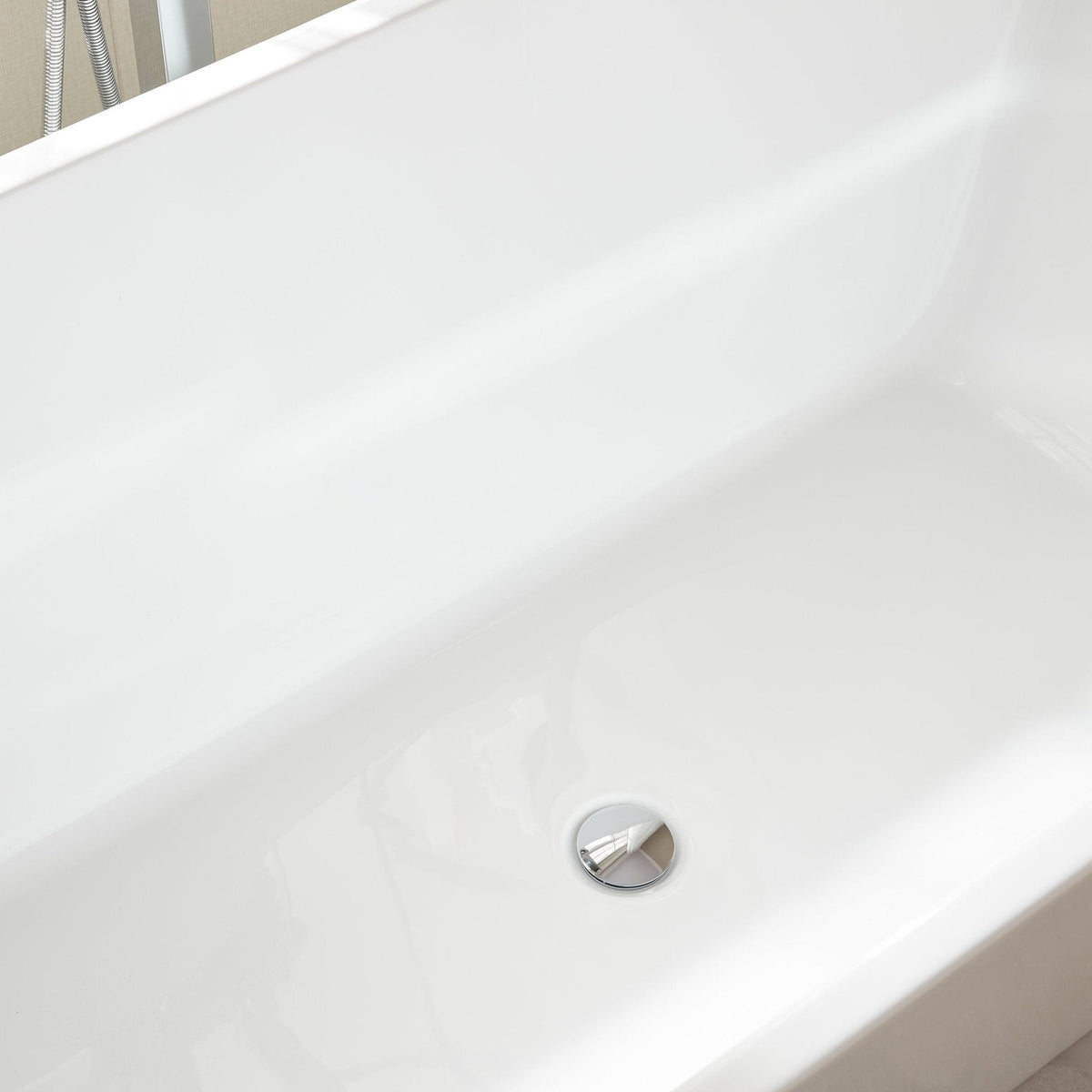 White / Polished Chrome