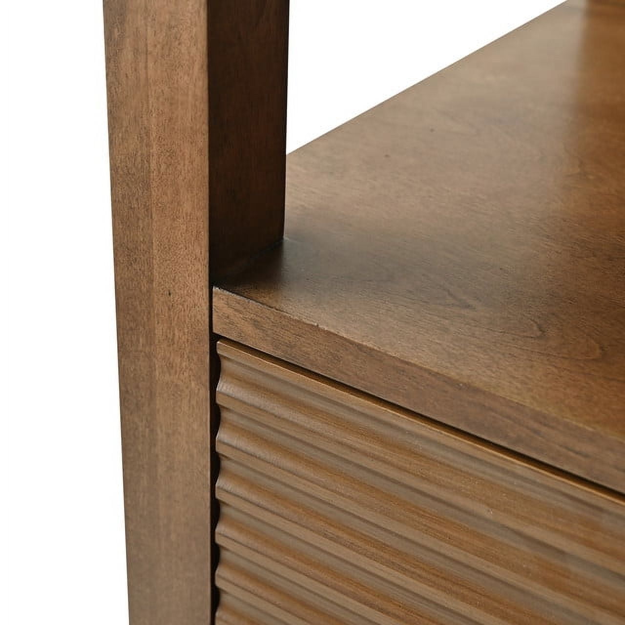 Linear Walnut / Matte Black