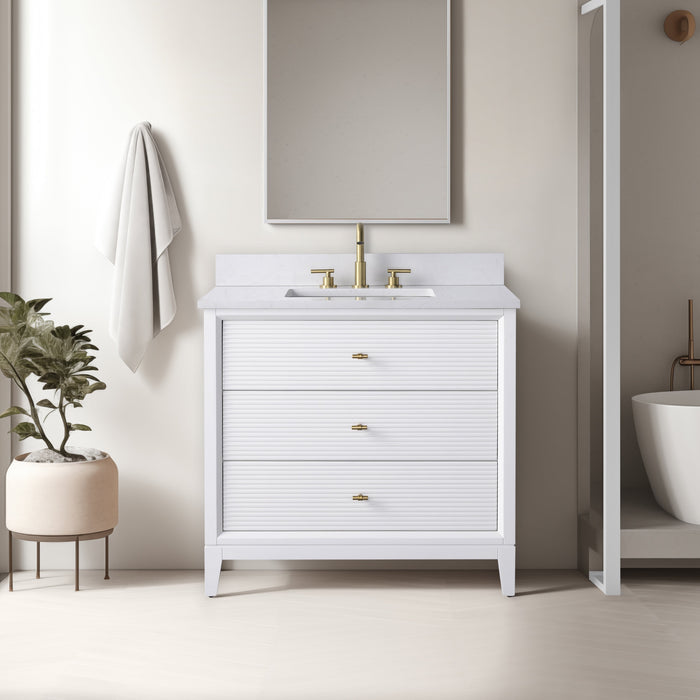 Linear White / Golden Brushed