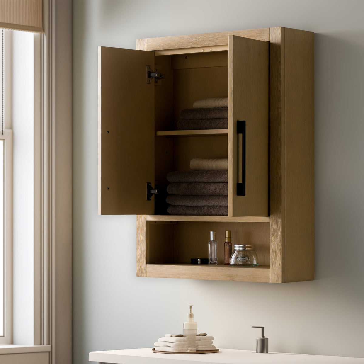 Natural Oak / Matte Black