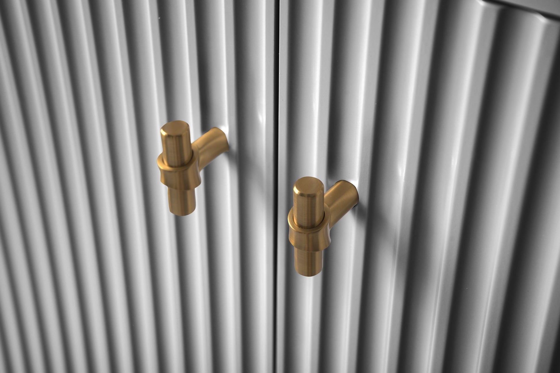 Linear Cashmere Gray / Golden Brushed