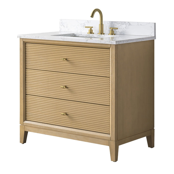 Linear Natural Oak / Golden Brushed