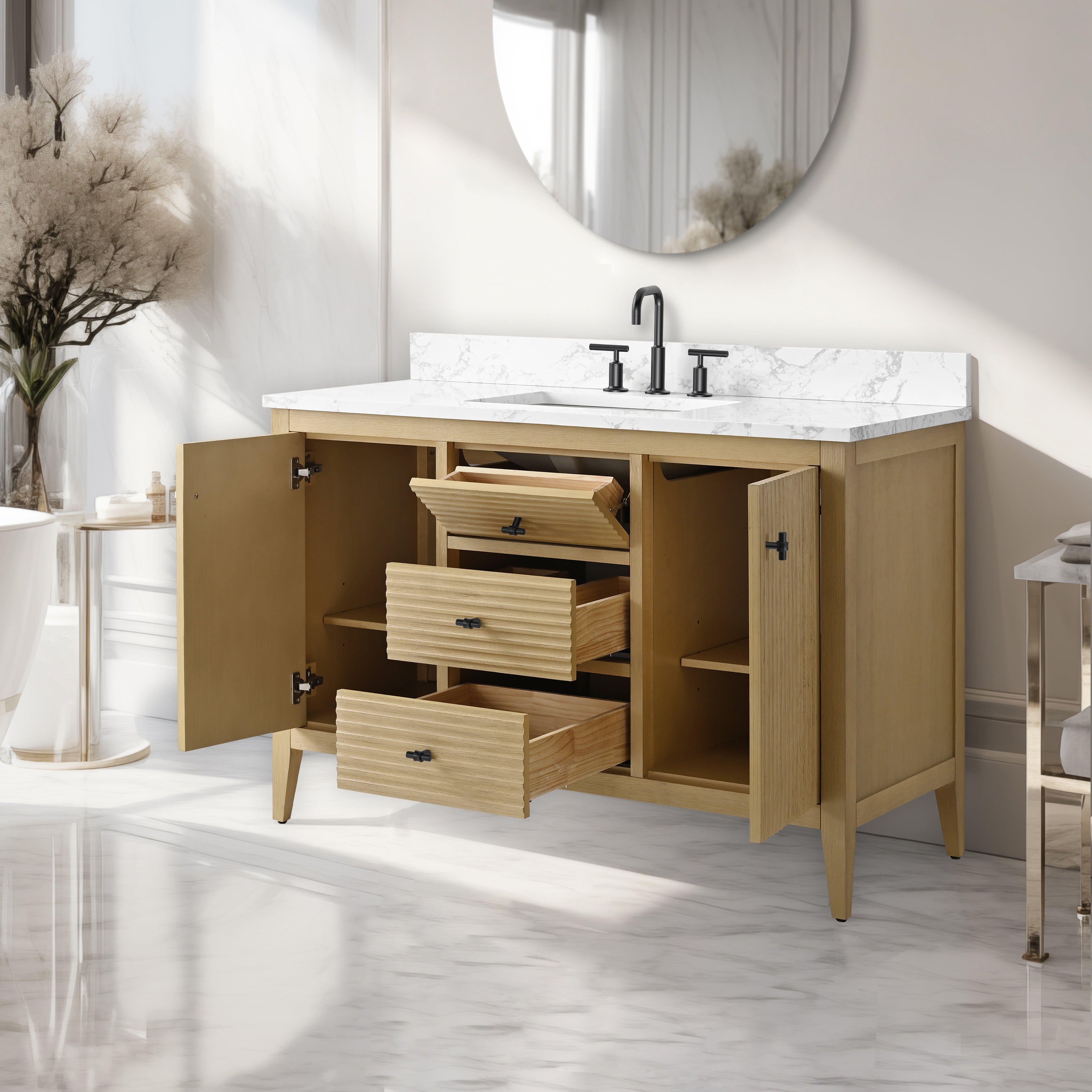 Linear Natural Oak / Matte Black