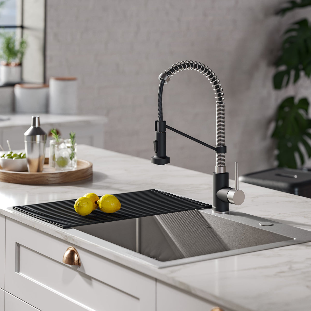 Spot Free Stainless Steel / Matte Black / Manual